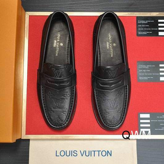 Picture of Louis Vuitton Shoes _SKULVsz38-45WM017213226